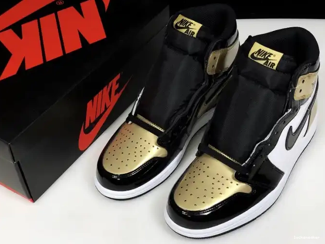 Reps LUCY 861428-007 Air Toe 1 Retro Jordan High Glod 0506